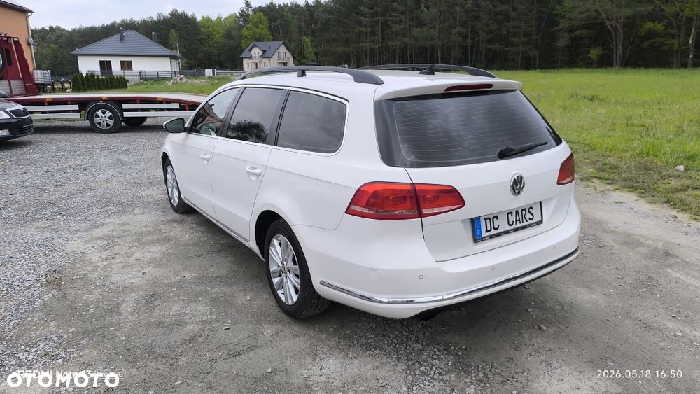 Volkswagen Passat - 4