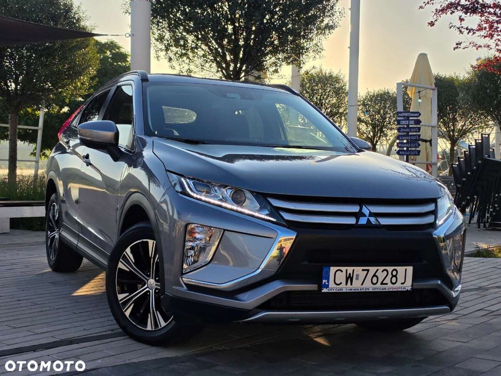 Mitsubishi Eclipse Cross - 12