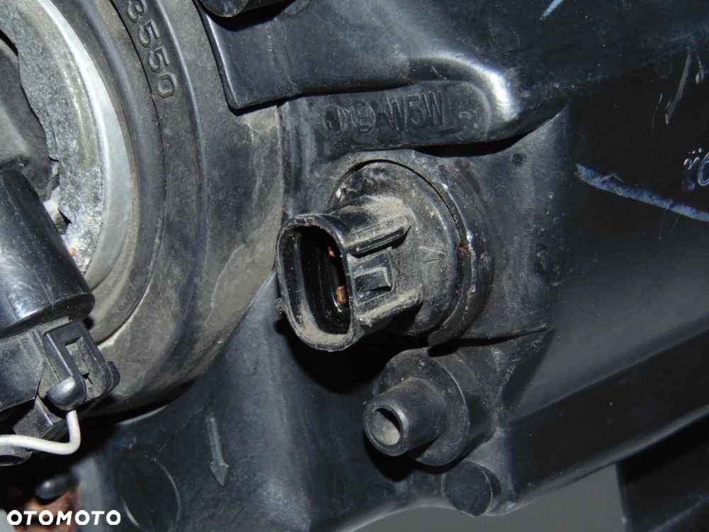 ORYGINAŁ lampa przednia przód prawa Mazda 5 Mazda5 I CR 05-08r - 18