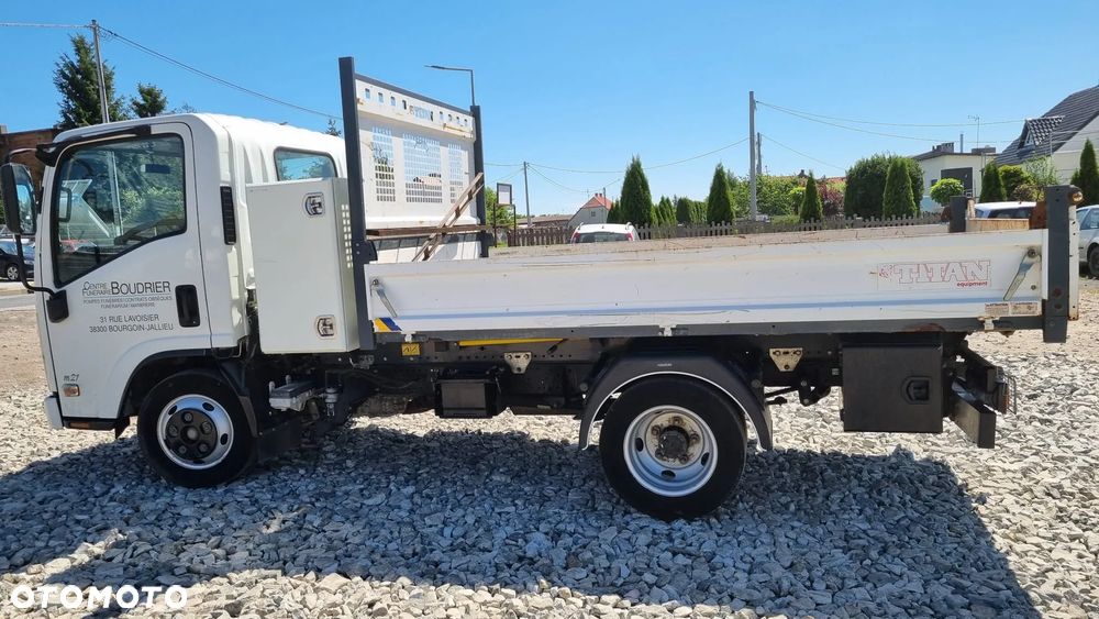 Isuzu M21 - 8