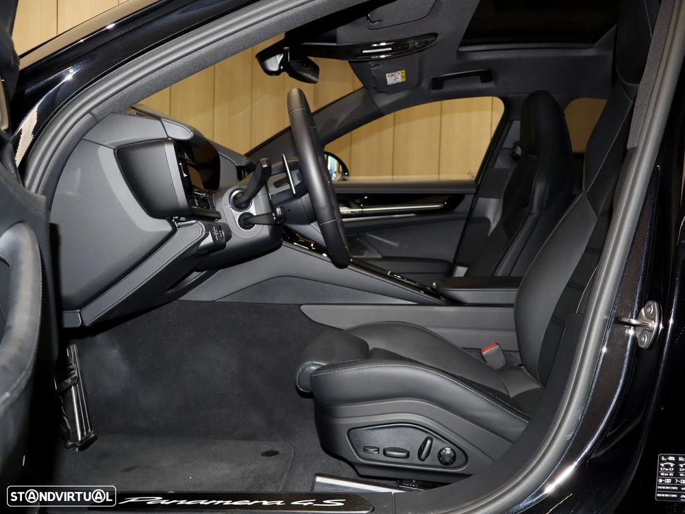 Porsche Panamera 4S E-Hybrid - 24