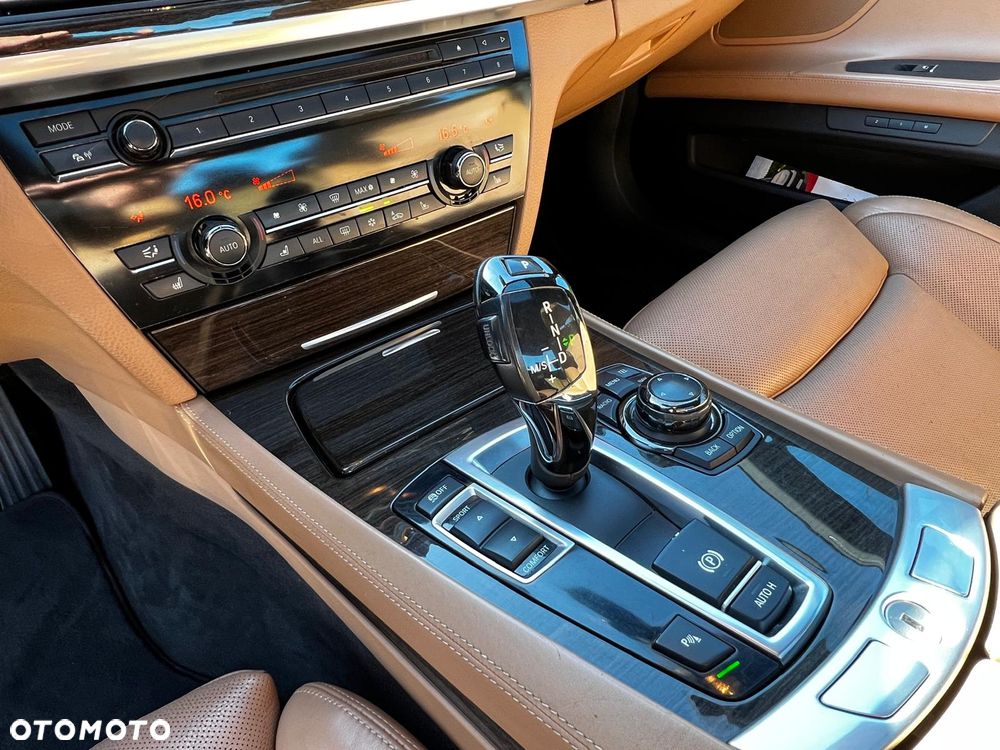 BMW Seria 7 730d - 12