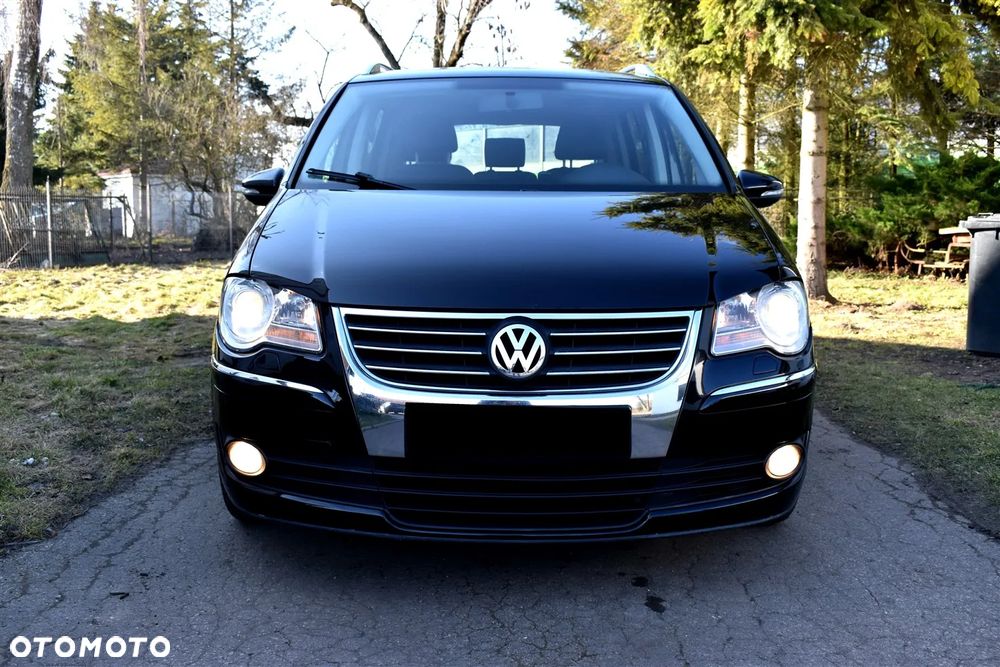 Volkswagen Touran 2.0 TDI DPF Highline - 8