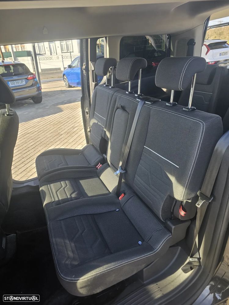Ford Tourneo Connect - 12