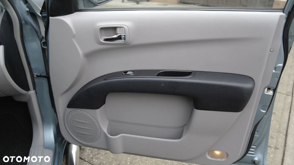 Mitsubishi L200 2.5 DID Invite AC - 23