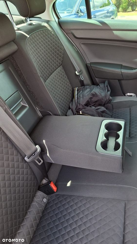 Skoda RAPID 1.2 TSI Ambition - 7