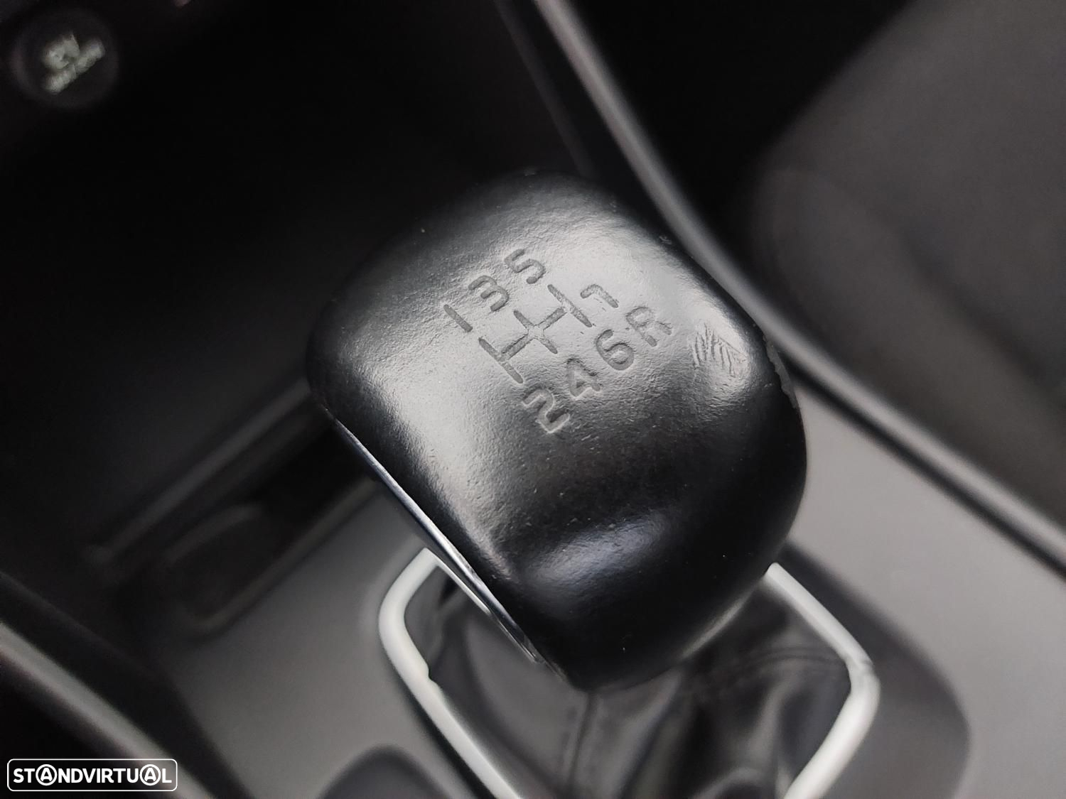 Volvo XC 40 1.5 T2 Momentum - 35
