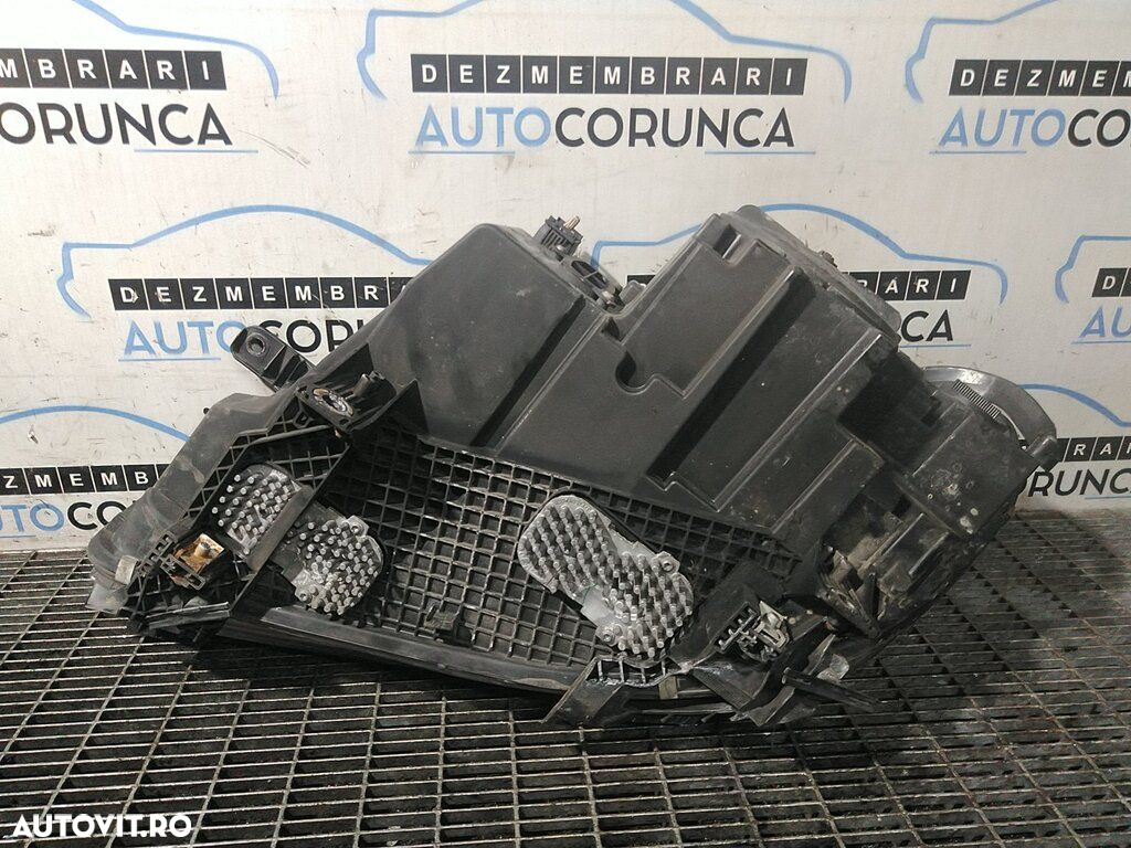 Far Dreapta BMW X5 F15 2013 - 2018 SUV 4 Usi (1268) Xenon - 6