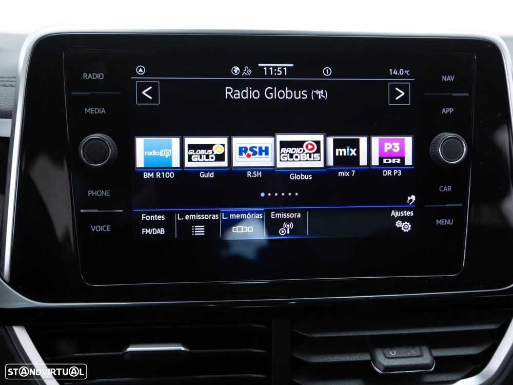 VW T-Roc 1.5 TSI R-Line DSG - 23