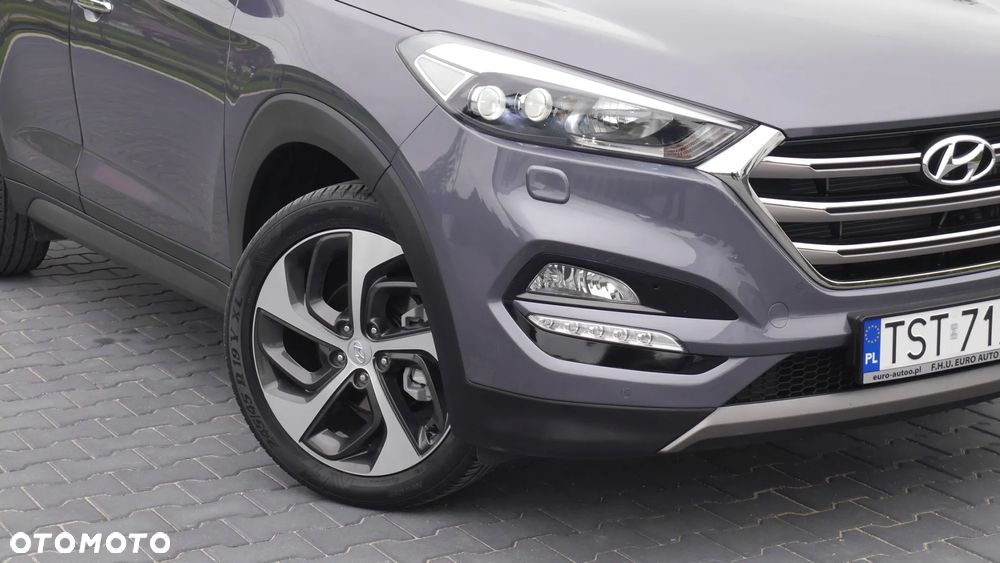 Hyundai Tucson 1.7 CRDI BlueDrive GO 2WD - 17