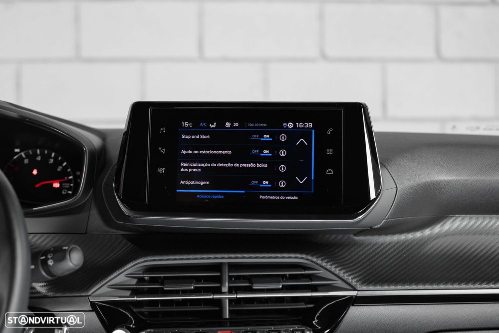 Peugeot 2008 1.2 PureTech Active - 17