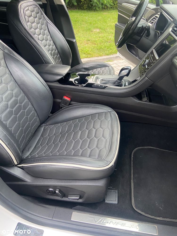 Ford Mondeo Vignale 2.0 TDCi PowerShift - 14
