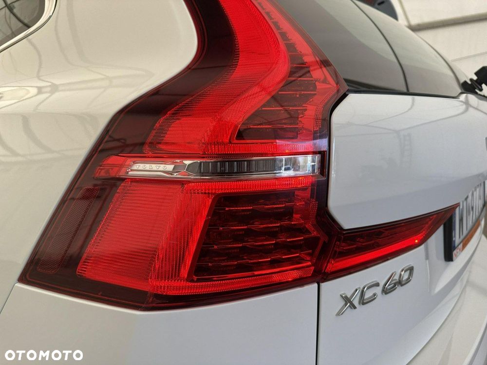Volvo XC 60 - 30