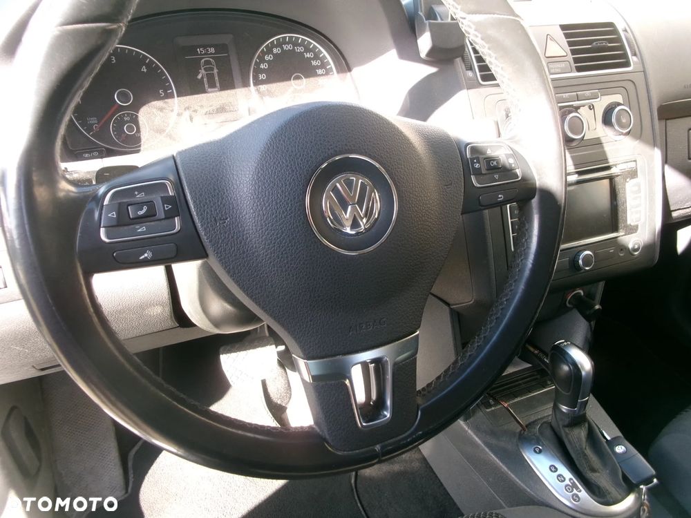 Volkswagen Touran 2.0 TDI DPF DSG Comfortline - 6
