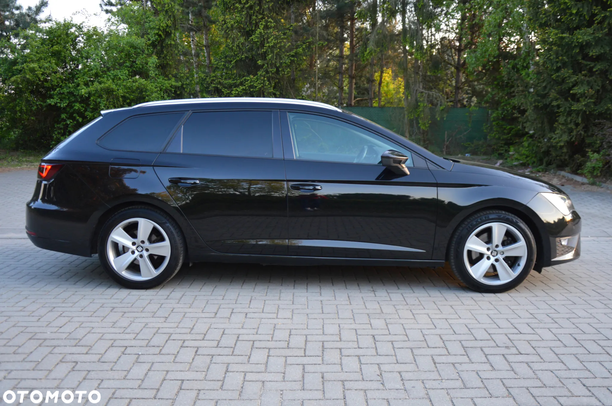 Seat Leon ST 2.0 TDI DPF DSG FR - 6