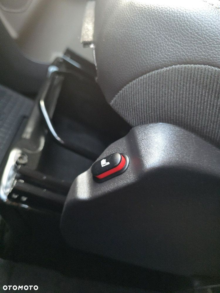 Ford Tourneo Custom - 36