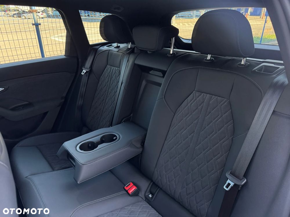 Audi Q6 e-tron - 33