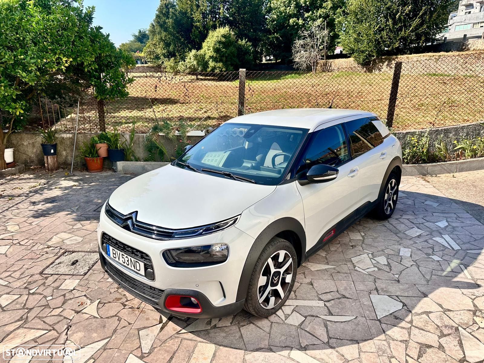 Citroën C4 Cactus 1.2 PureTech Shine Pack - 1