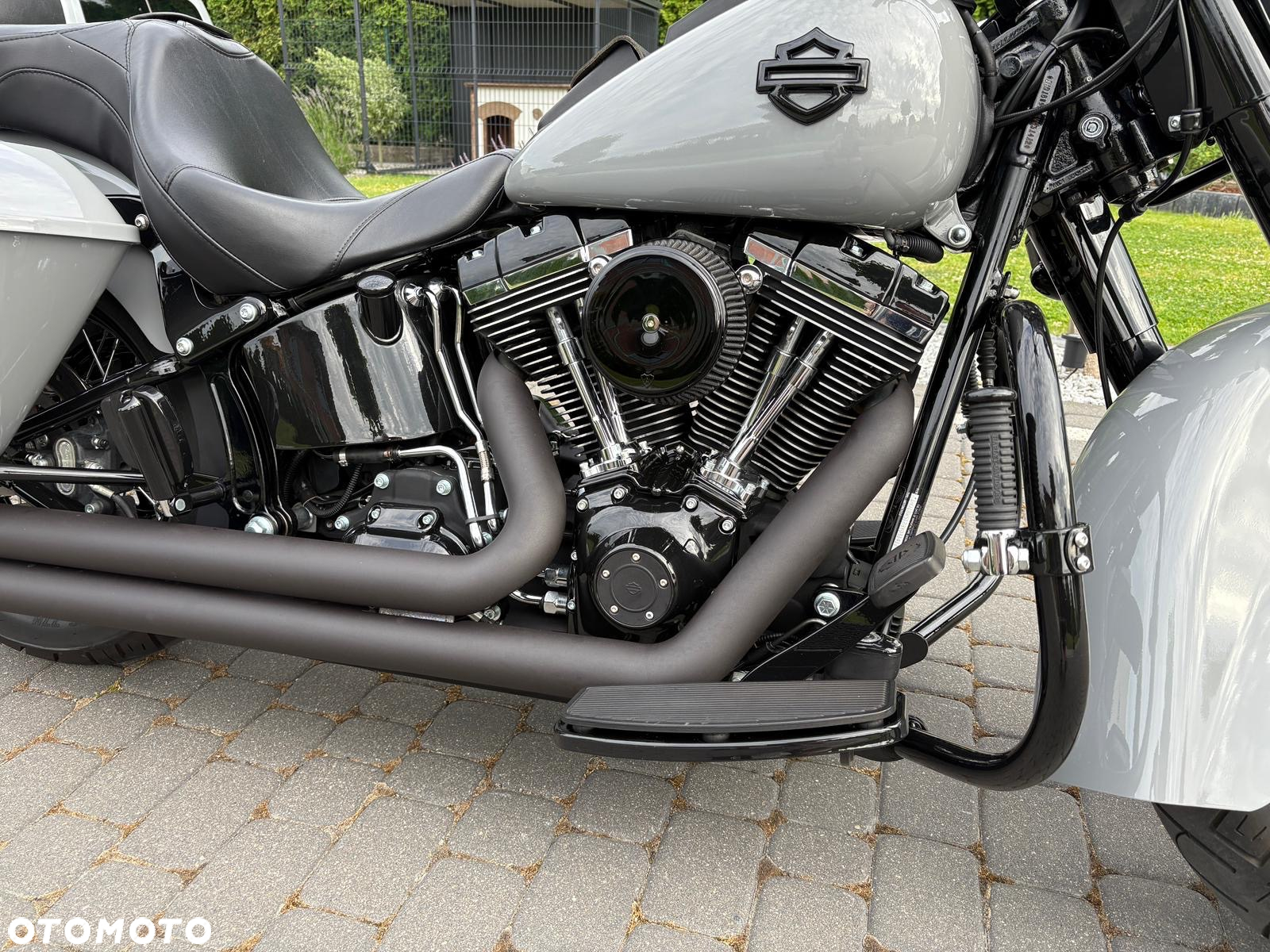 Harley-Davidson Softail Heritage Classic - 15