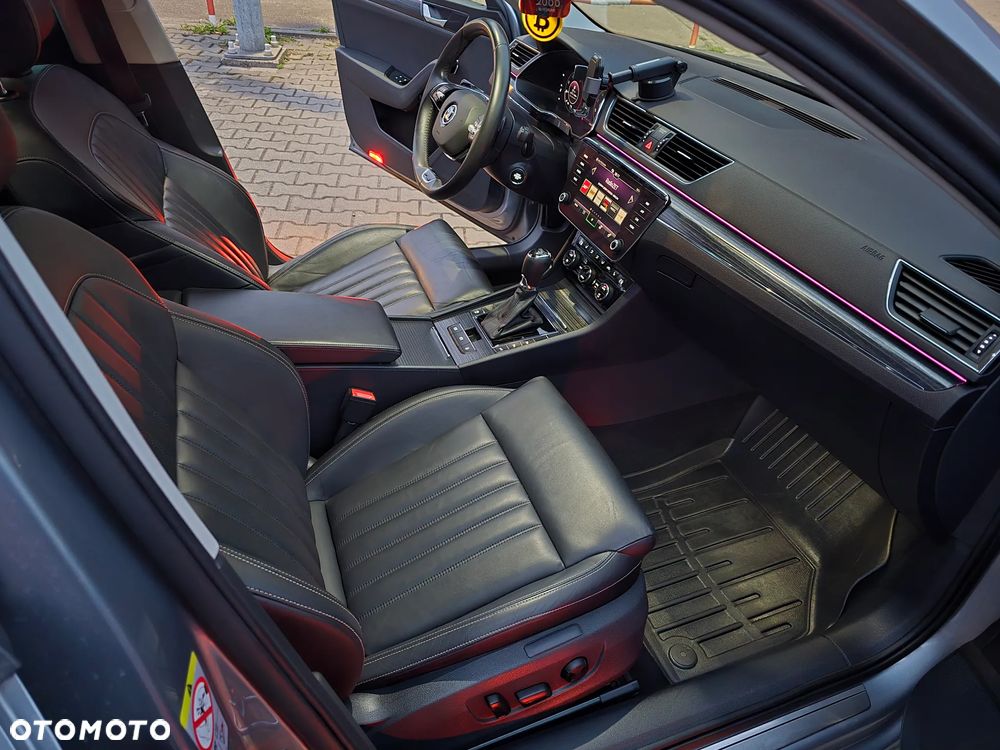 Skoda Superb 2.0 TDI DSG Premium Edition - 11