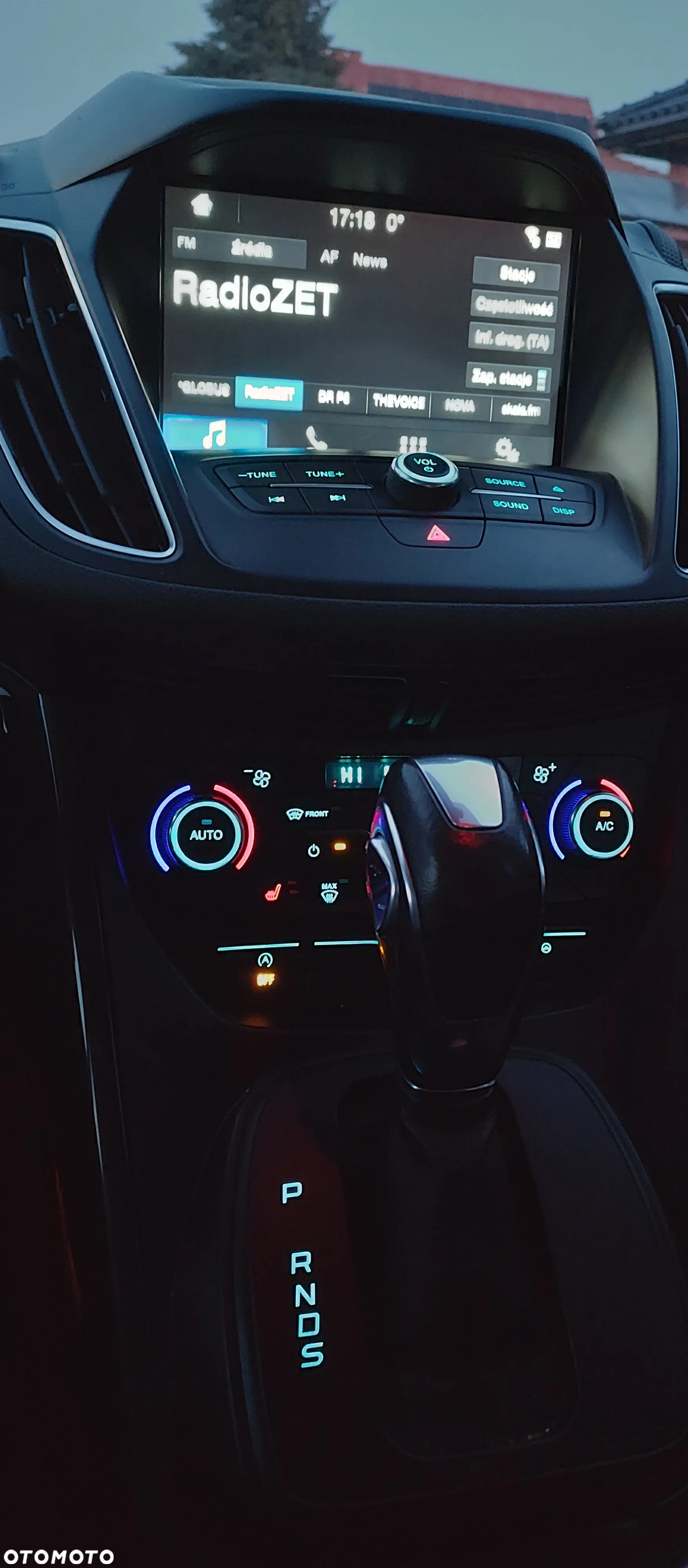 Ford Grand C-MAX - 10