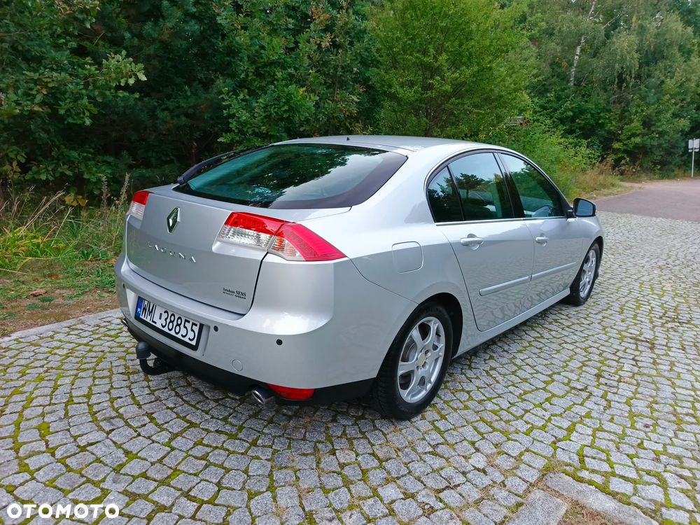 Renault Laguna dCi 150 FAP GT - 23