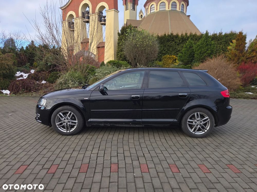Audi A3 Sportback 1.6 Attraction - 4
