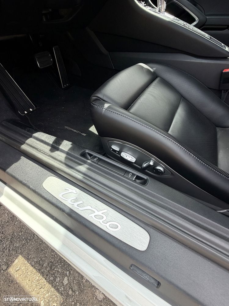 Porsche 911 (991) Turbo PDK - 20