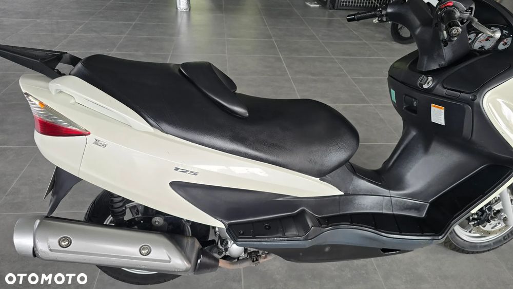 Suzuki Burgman - 19