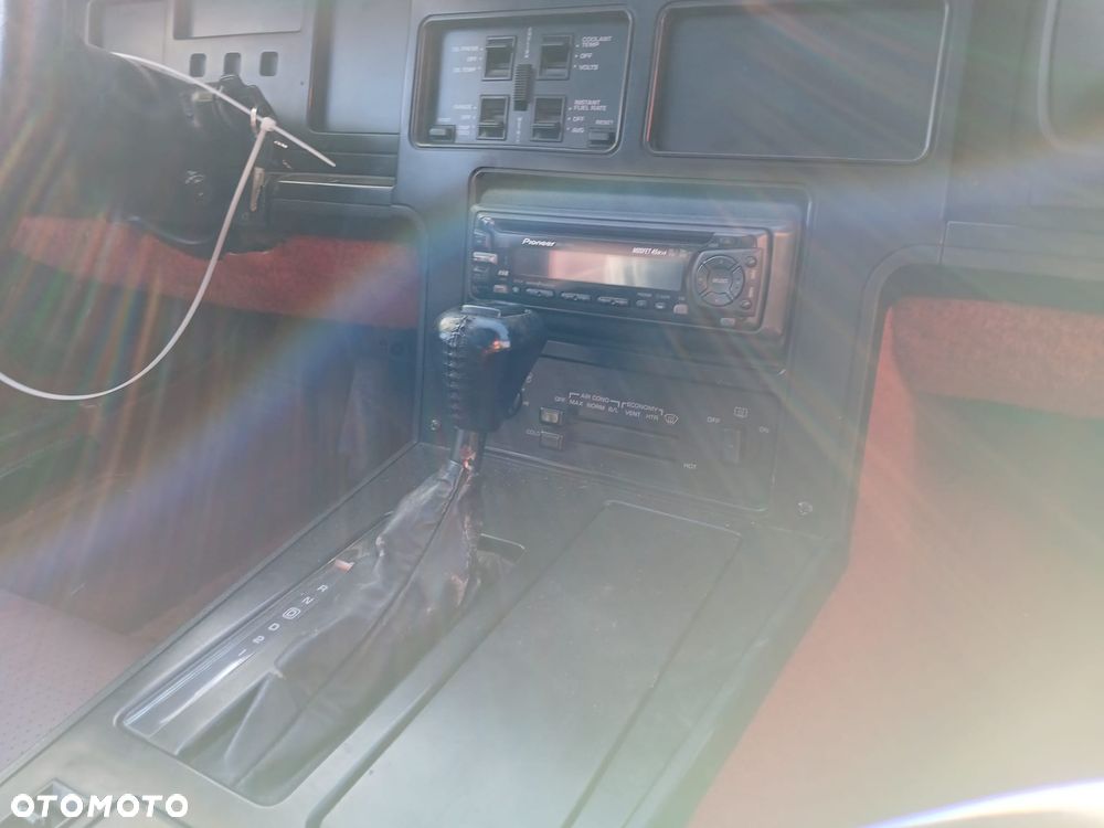 Chevrolet Corvette - 28