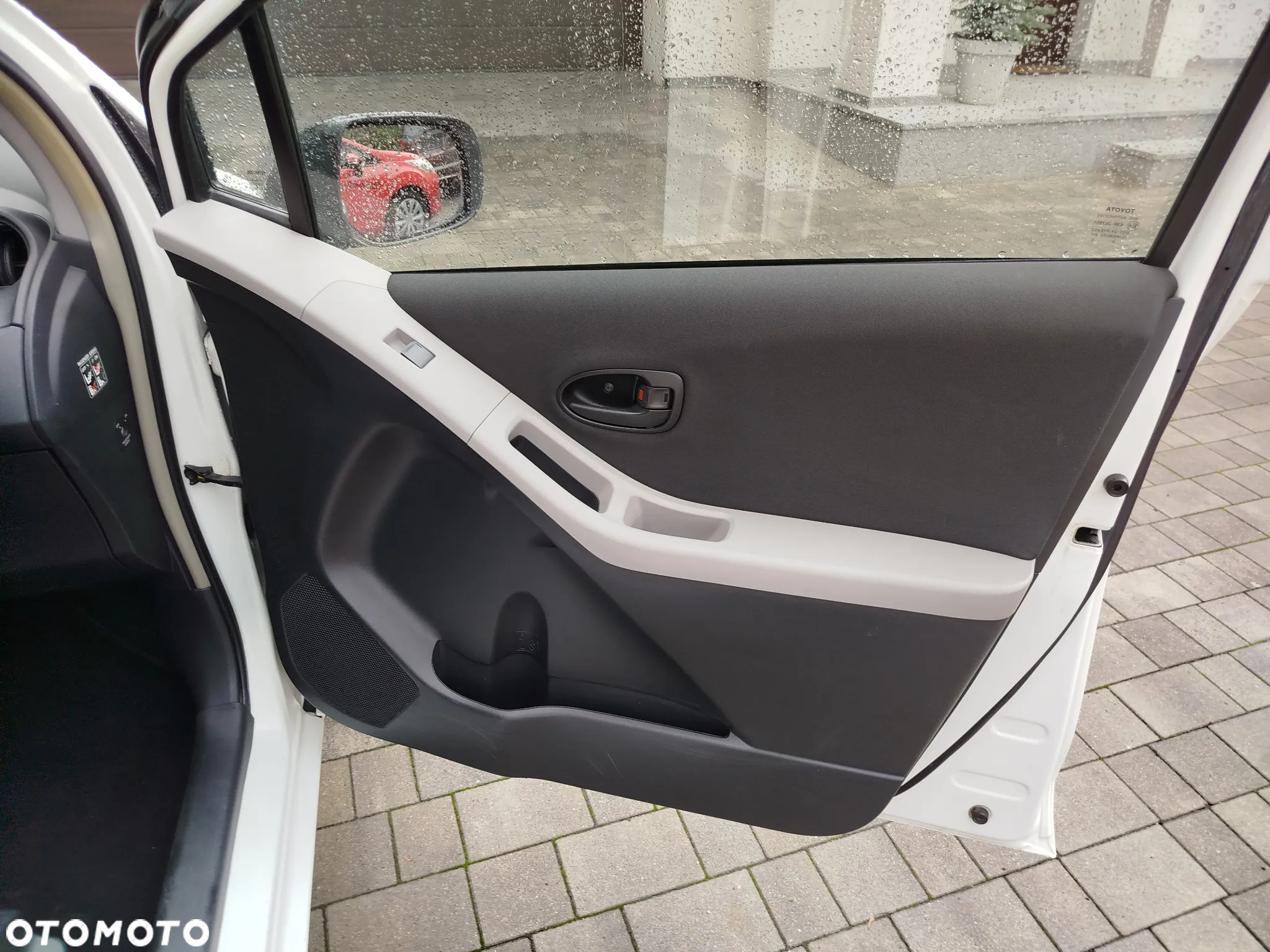 Toyota Yaris 1.33 Luna - 26
