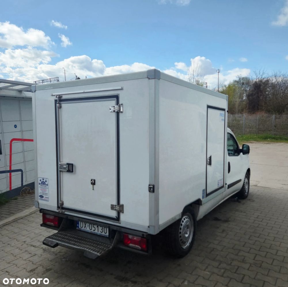 Fiat Doblo kontener chłodnia mroźnia FV - 3