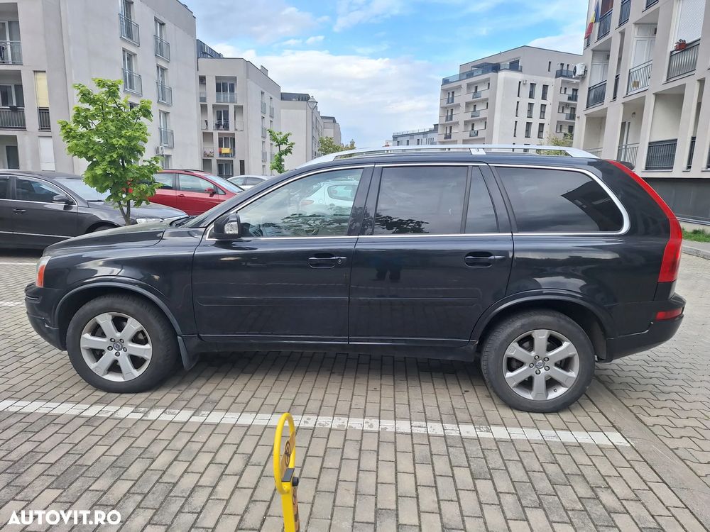 Volvo XC 90 D5 AWD Geartronic Momentum - 4