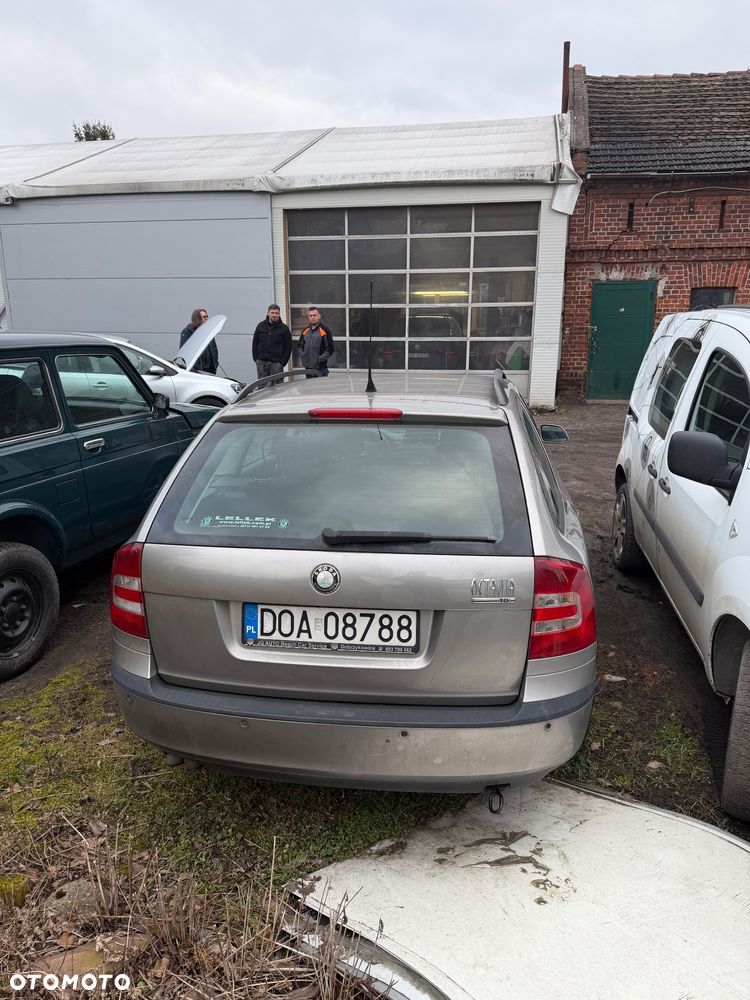 Skoda Octavia 2.0 TDI DPF Elegance DSG - 7