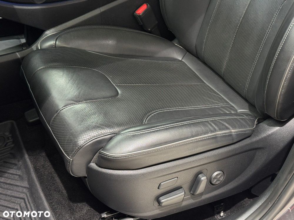 Hyundai Santa Fe 1.6 T-GDI HEV Platinum 4WD - 11