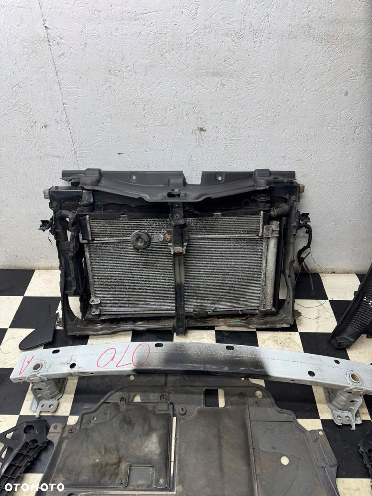 przód kompletny maska błotnik zderzak lampa pas toyota auris 2015-2018 070 - 14