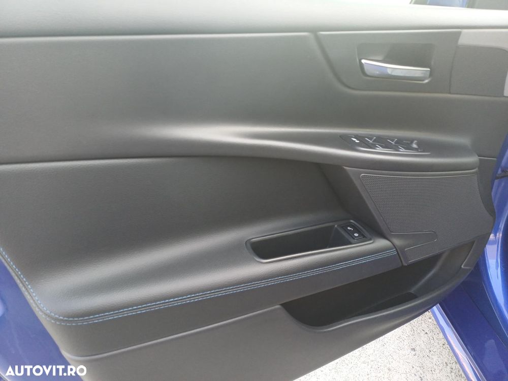 Jaguar XE 2.0 AWD R-Sport - 9