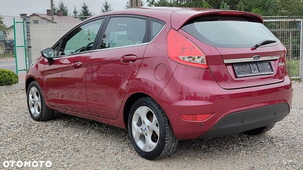 Ford Fiesta - 10