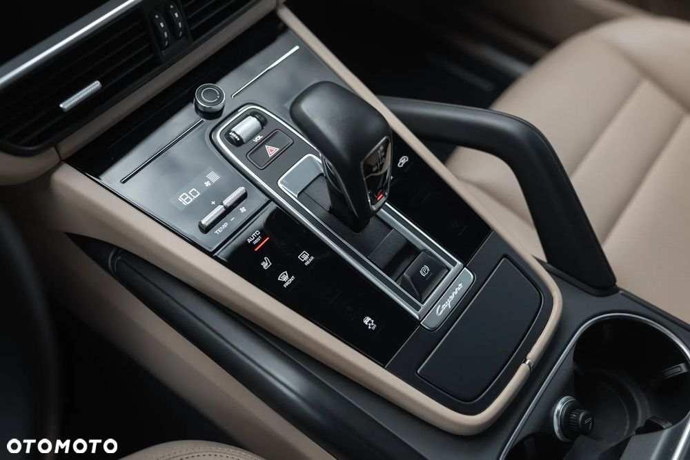 Porsche Cayenne Standard - 20