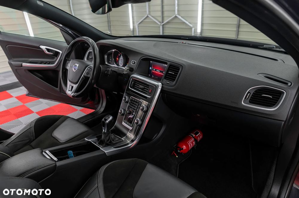 Volvo S60 D2 RDesign - 24