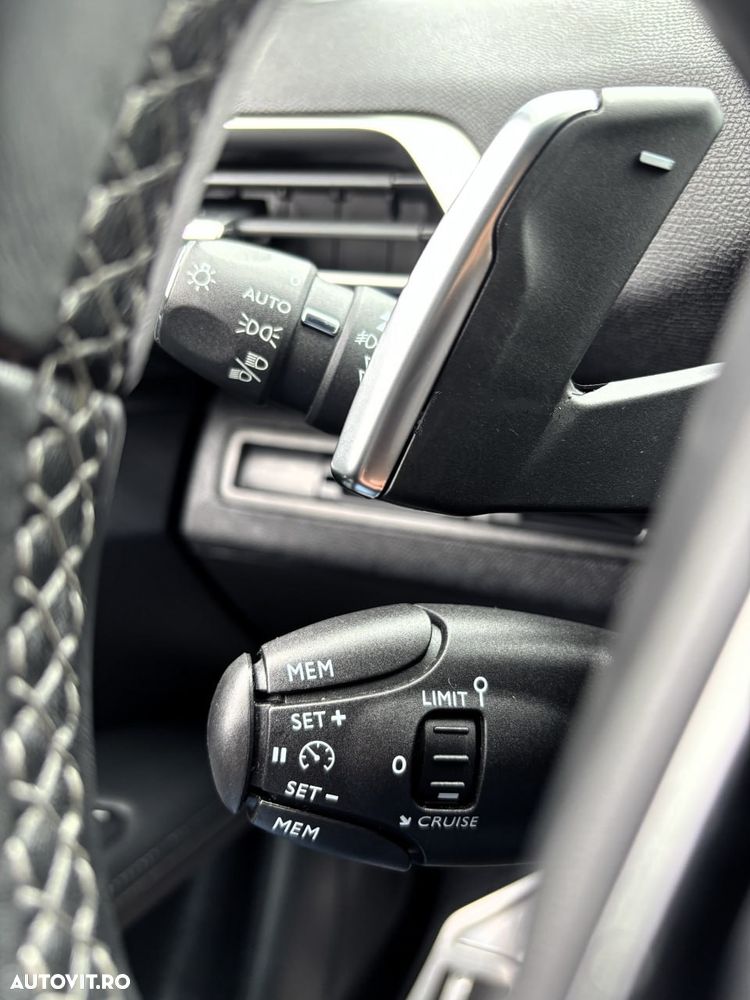 Peugeot 3008 - 17