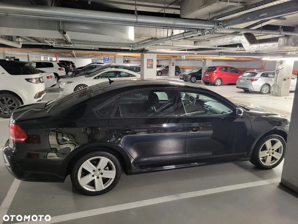 Volkswagen Passat - 5