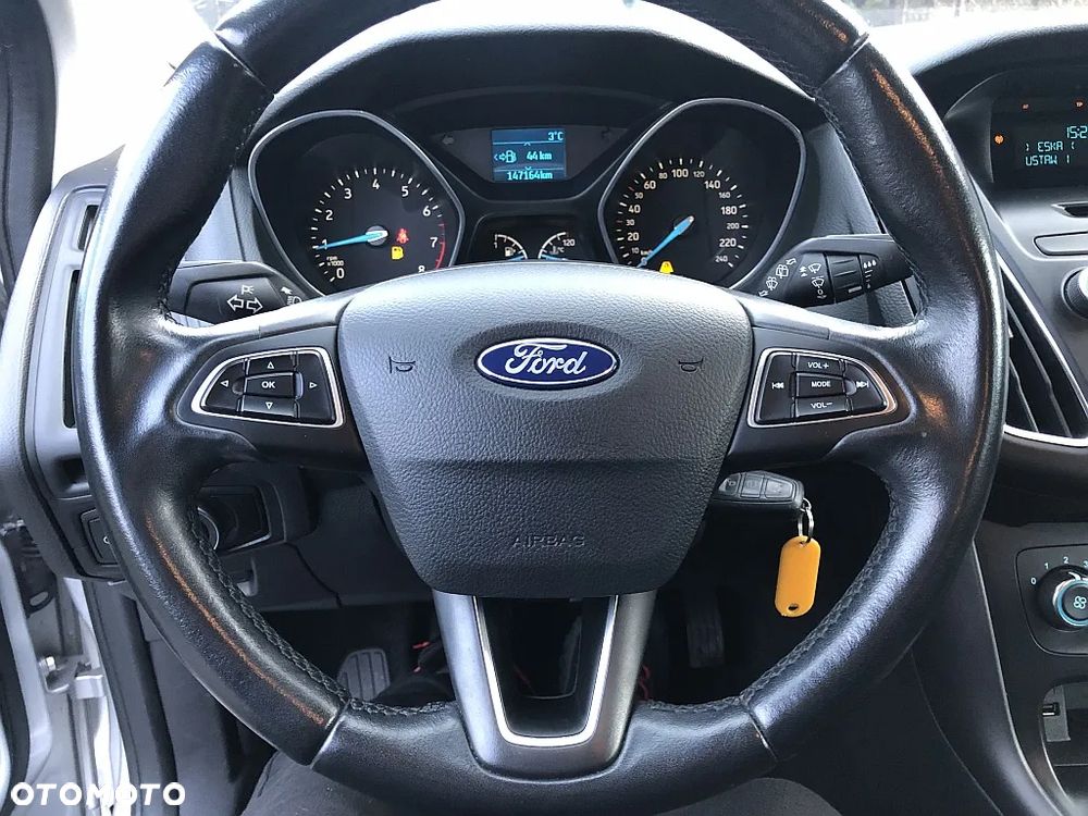 Ford Focus 1.6 Trend - 14