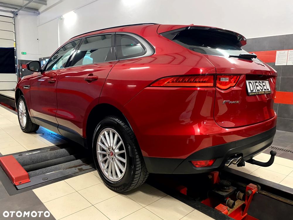 Jaguar F-Pace - 7