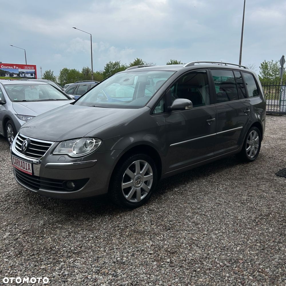 Volkswagen Touran 2.0 TDI DPF Highline - 10
