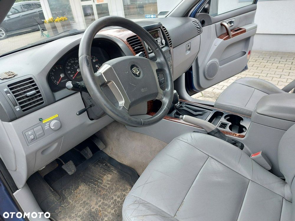 Kia Sorento - 9
