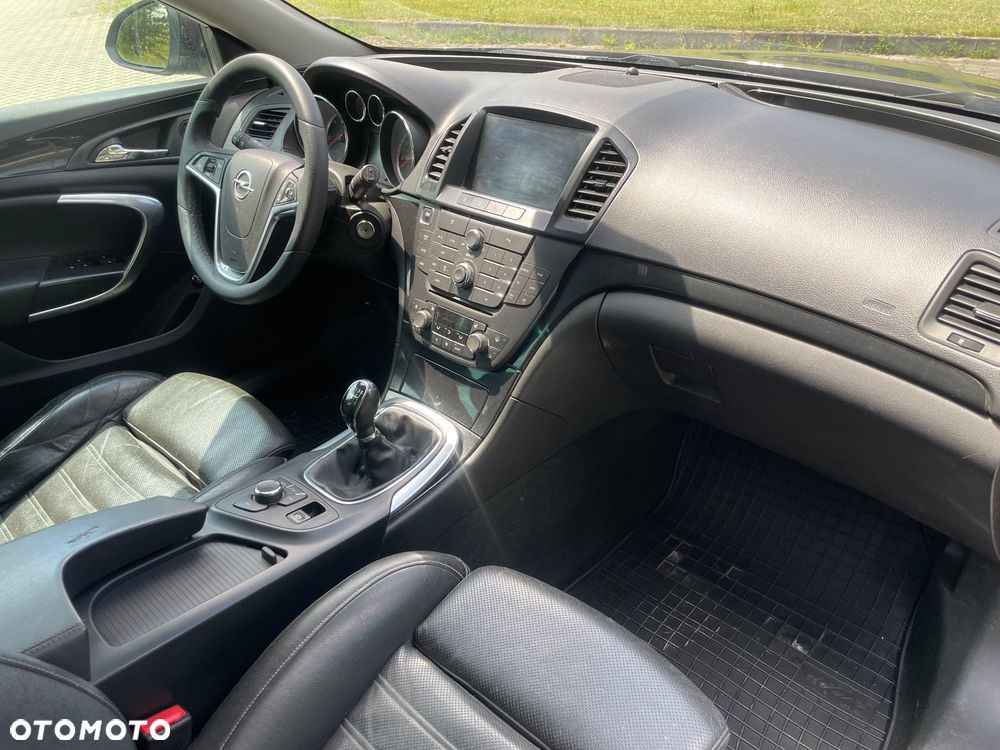 Opel Insignia - 12
