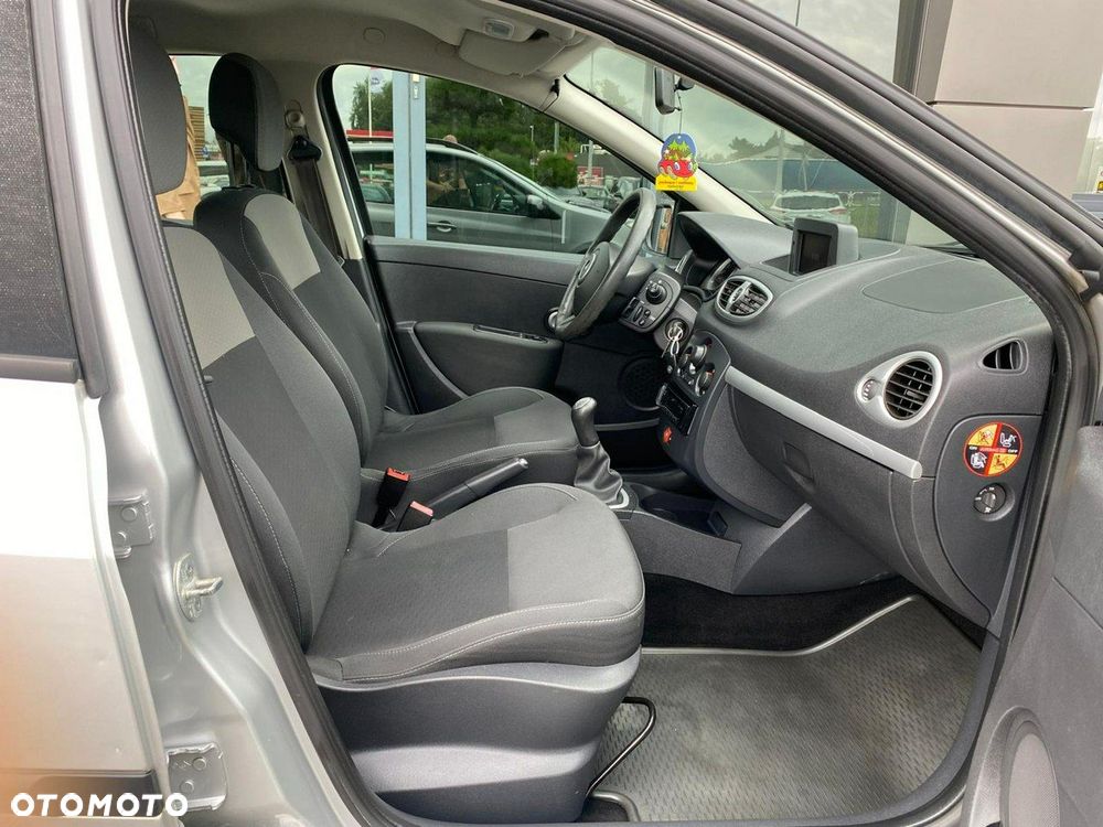 Renault Clio 1.2 16V 75 GPS - 19
