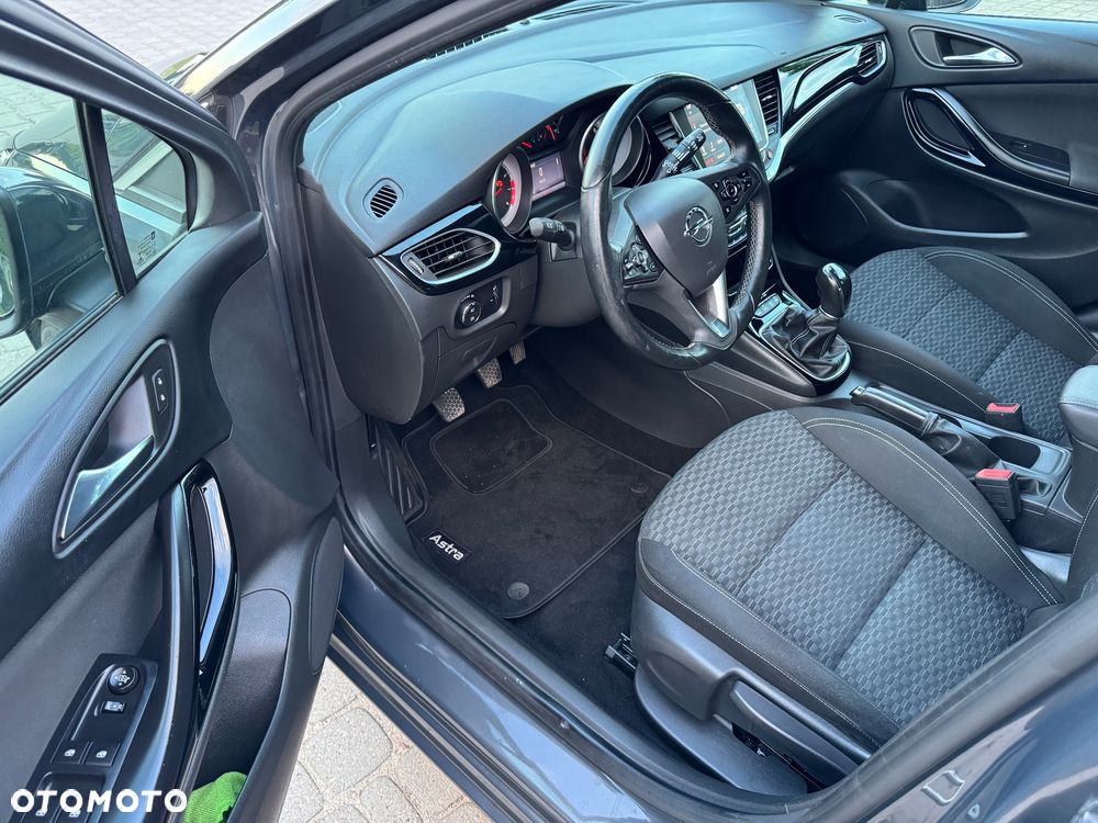Opel Astra 1.4 T Dynamic - 9