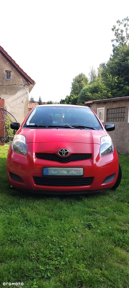 Toyota Yaris 1.0 Luna - 2